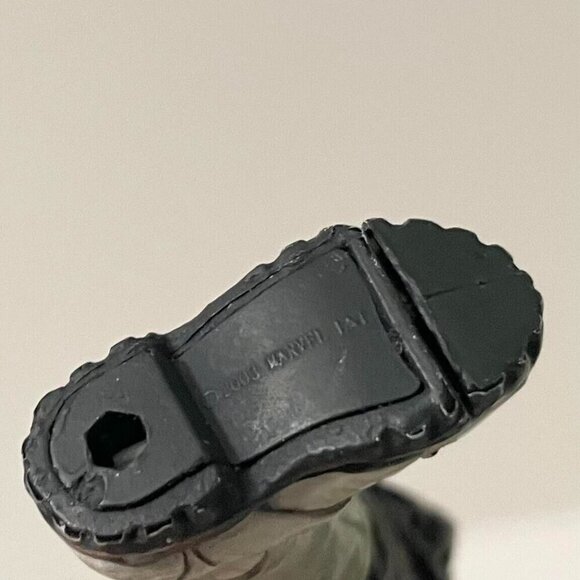 2003 Marvel Legends Series IV 4 The Punisher Action Figure Toy Biz Flaws - Picture 10 of 16